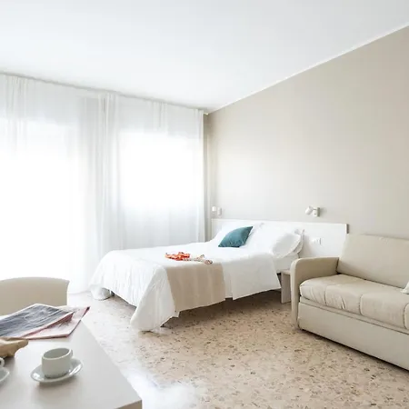 Sabrina Lejlighedshotel 3*
