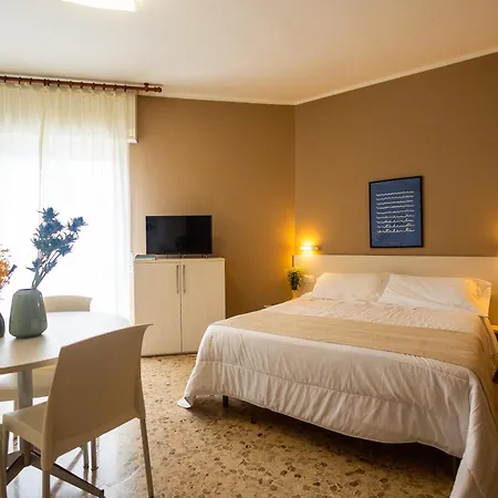 Sabrina Lejlighedshotel 3*