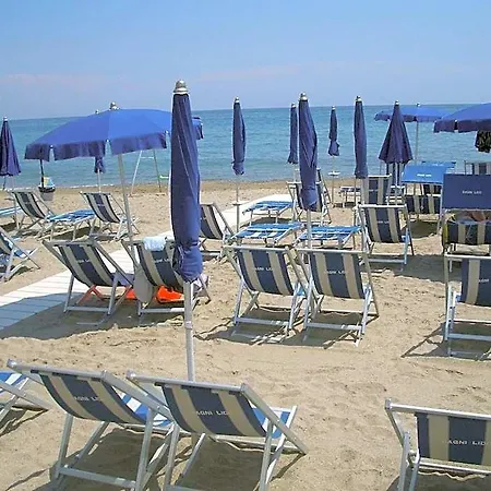 Sabrina Aparthotel 3*